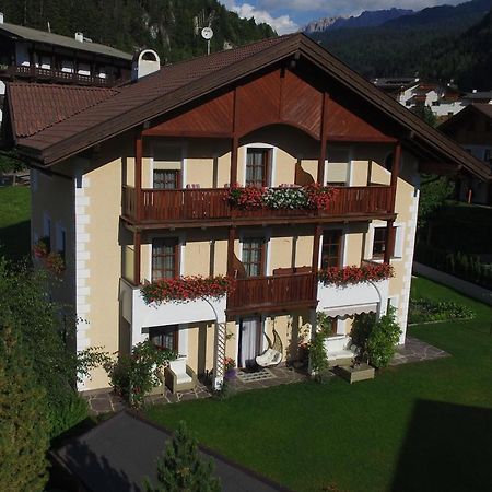 Apartments Vaiolet Santa Cristina Val Gardena Exterior foto